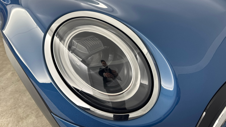 MINI Hatchback 1.5 Cooper Classic 3dr Auto Petrol Hatchback